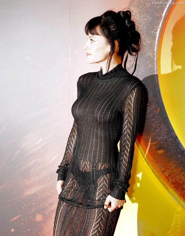 Lily Allen photo 16 of 437