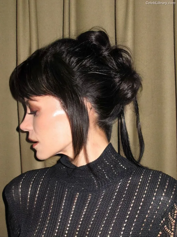 Lily Allen photo 20 of 437