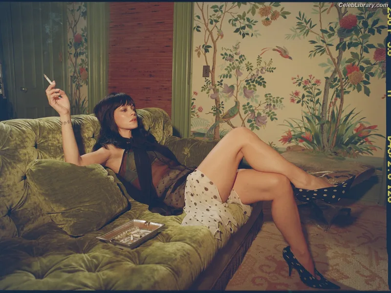 Lily Allen photo 12 of 437