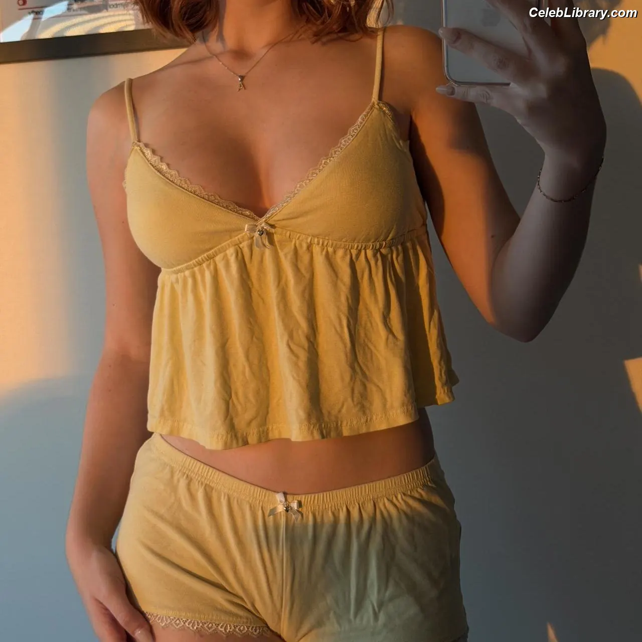 Lily Brooks O’Briant photo 21 of 1120