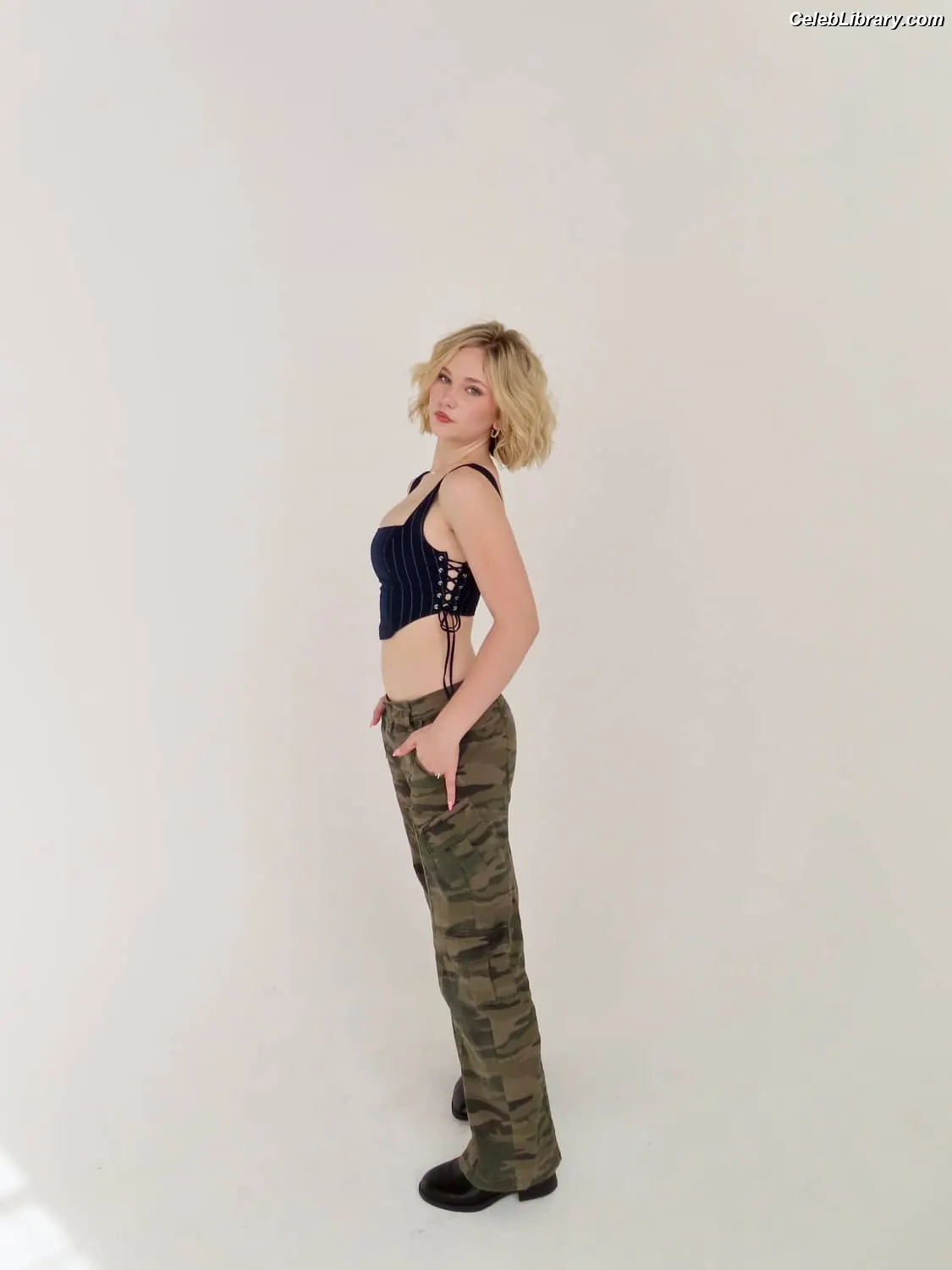 Lily Brooks O’Briant photo 22 of 1120