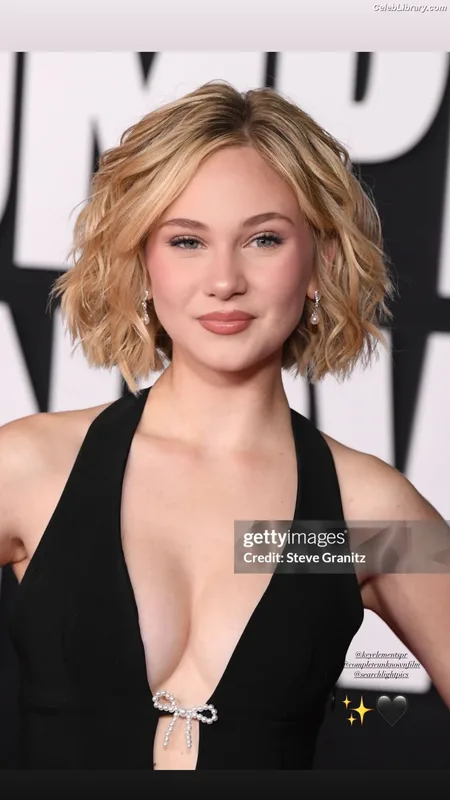 Lily Brooks O’Briant photo 11 of 1107