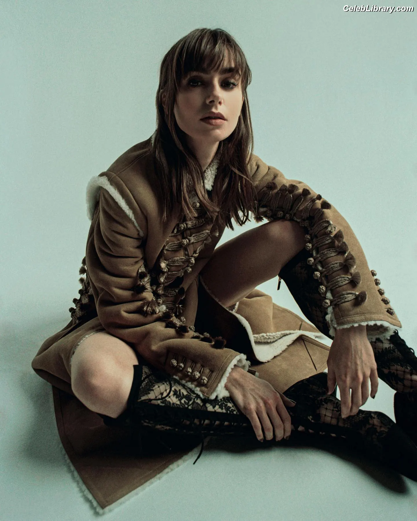 Lily Collins photo 14 of 837