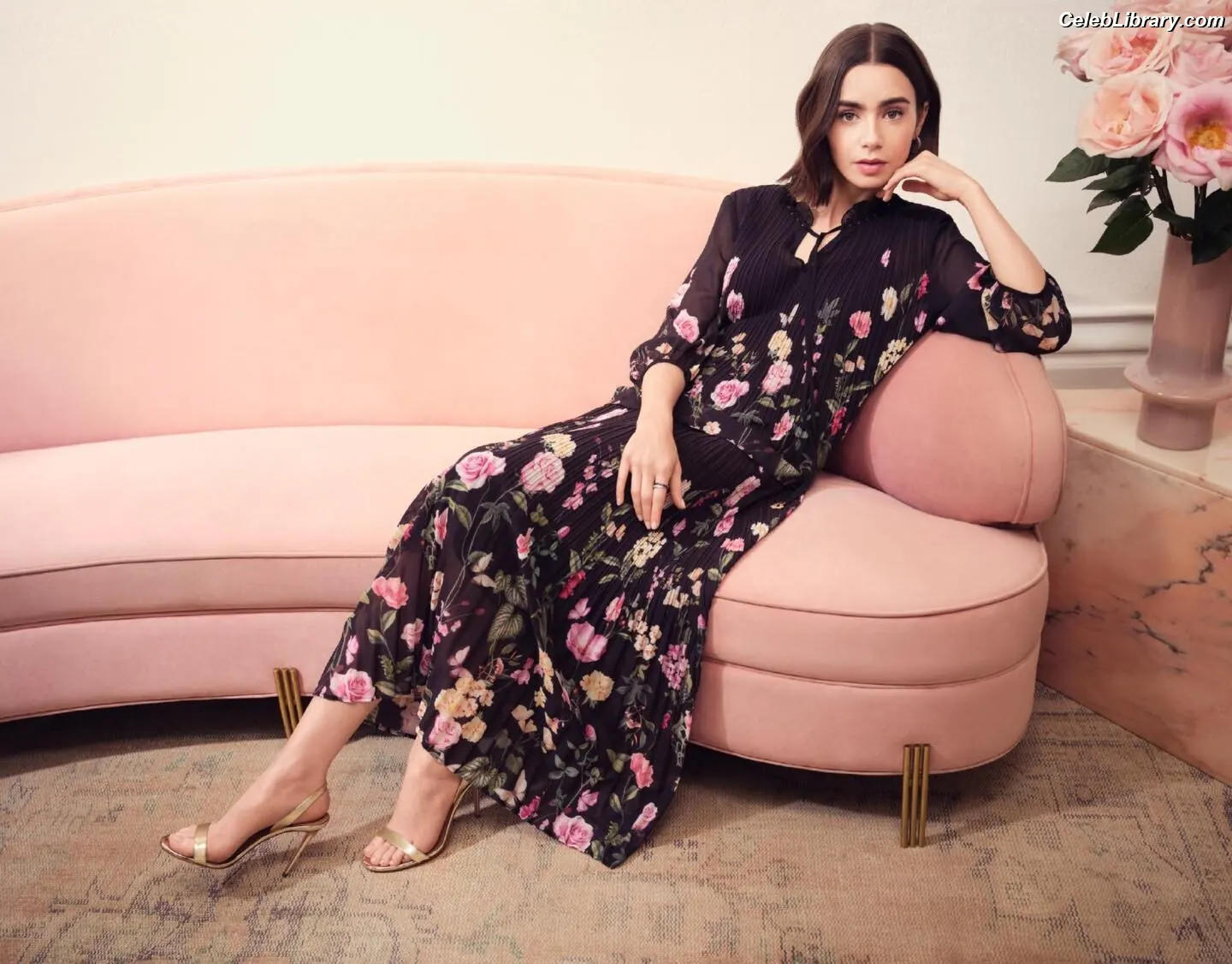 Lily Collins photo 14 of 837