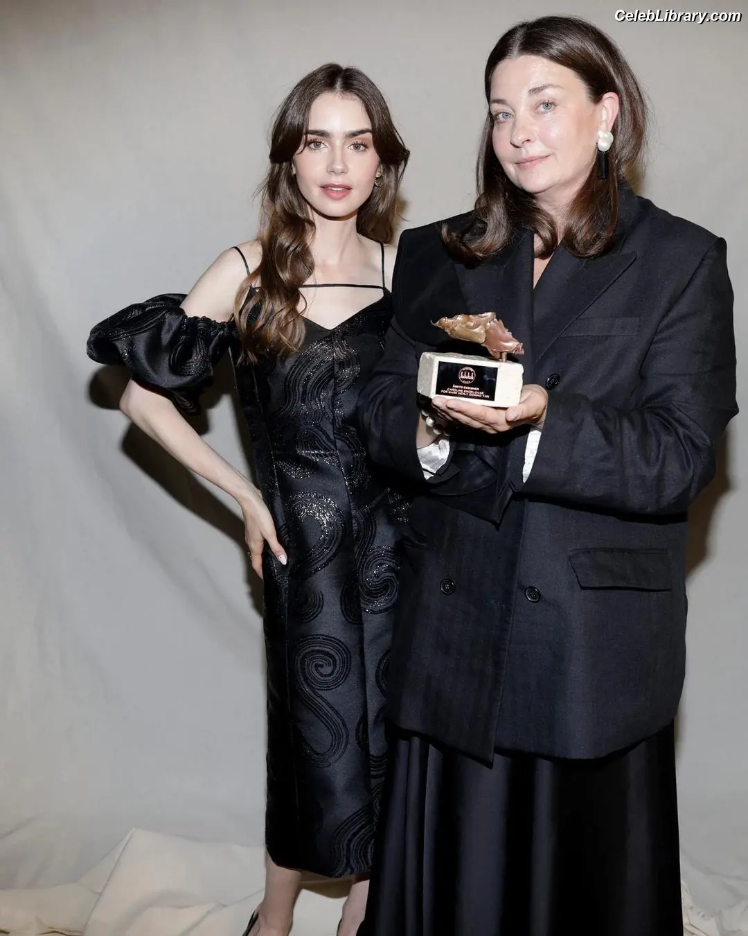 Lily Collins photo 3 of 837