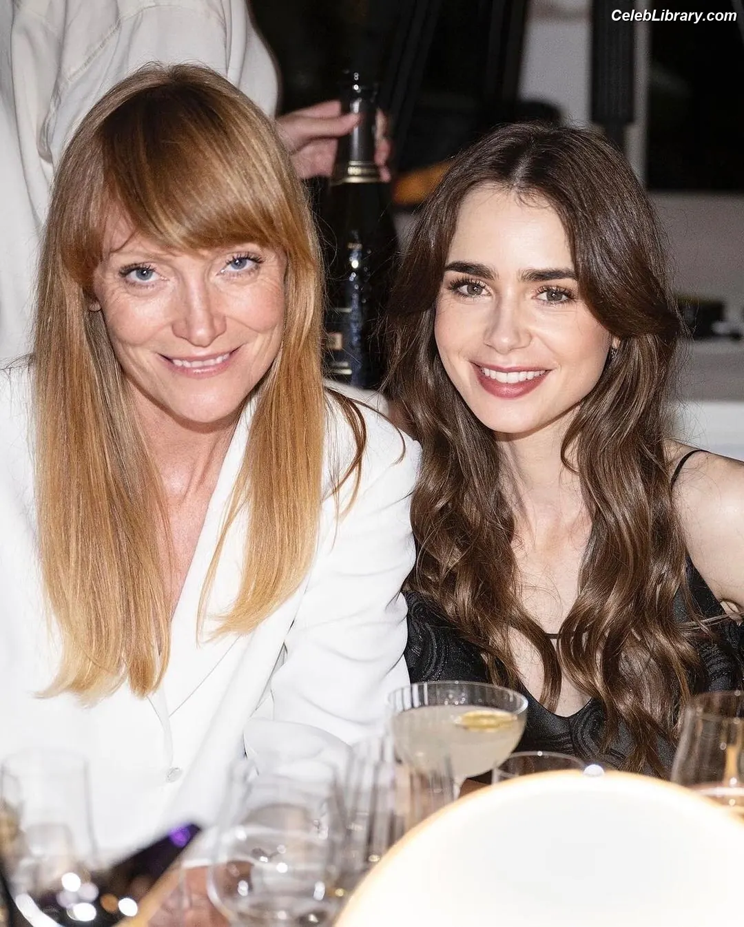 Lily Collins photo 4 of 837