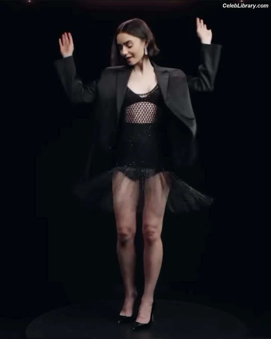 Lily Collins photo 2 of 837