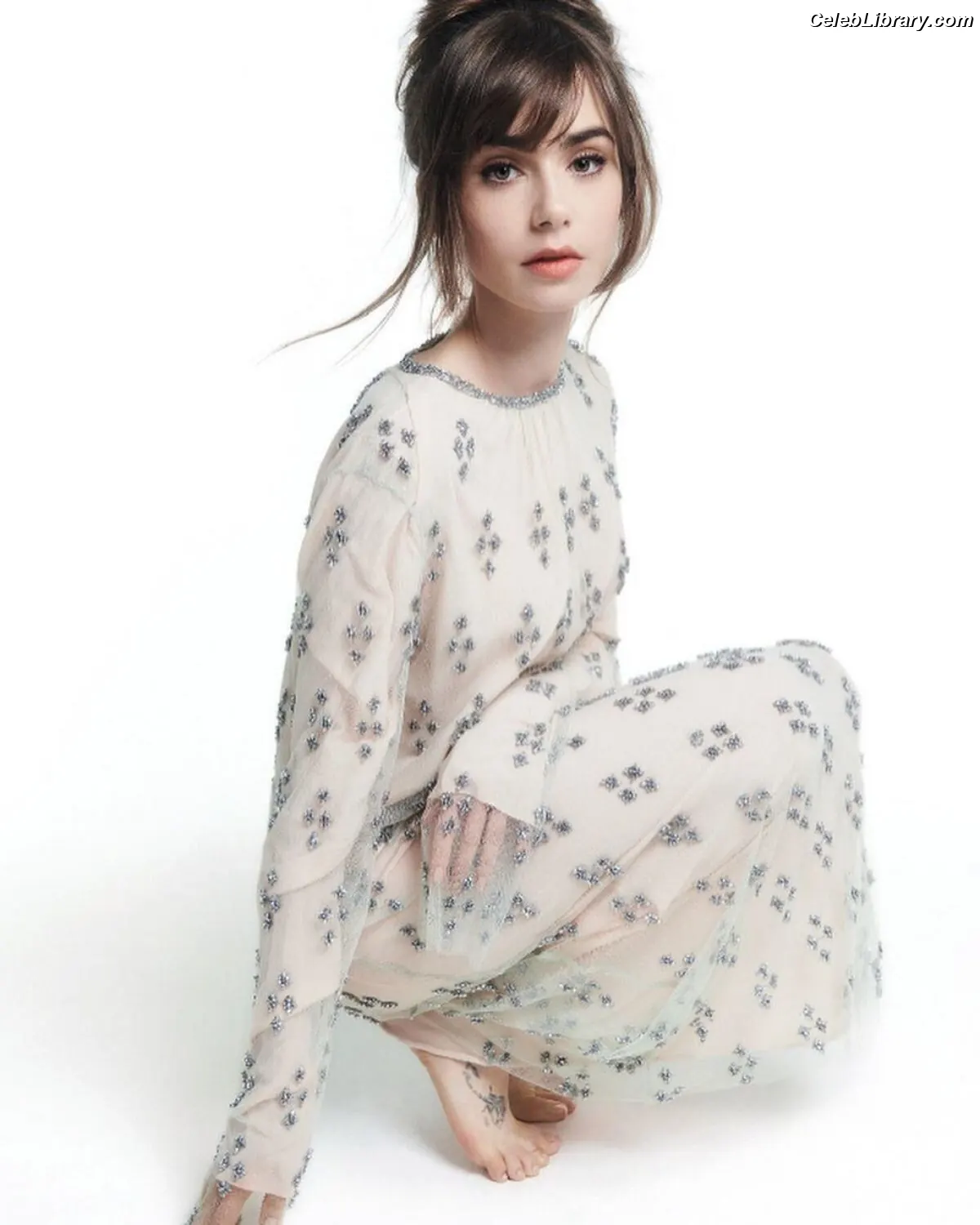 Lily Collins photo 18 of 837