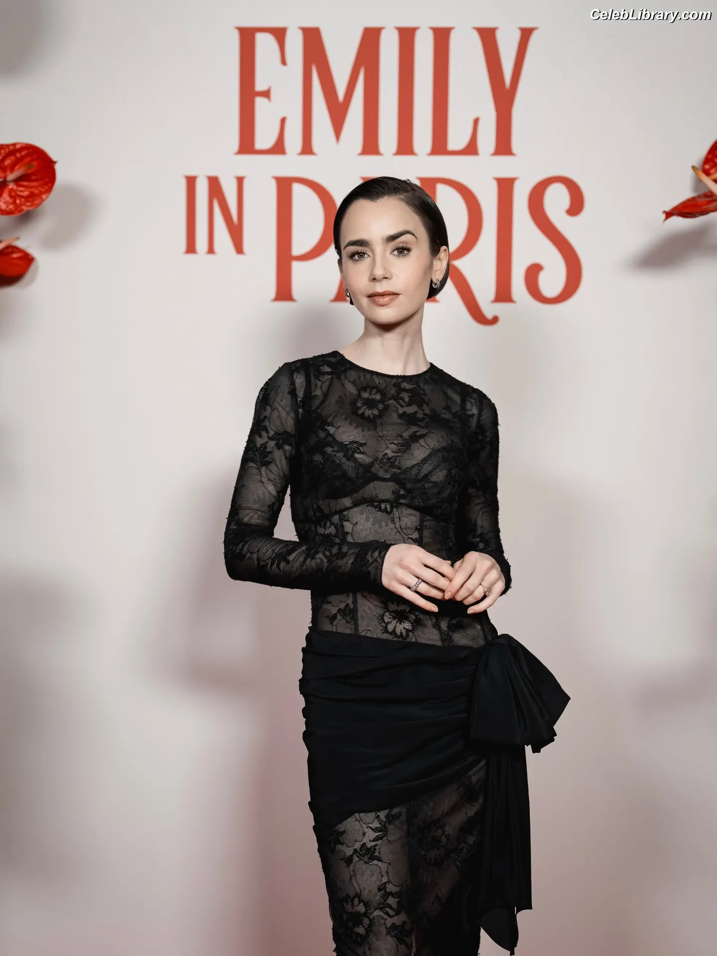 Lily Collins photo 16 of 837