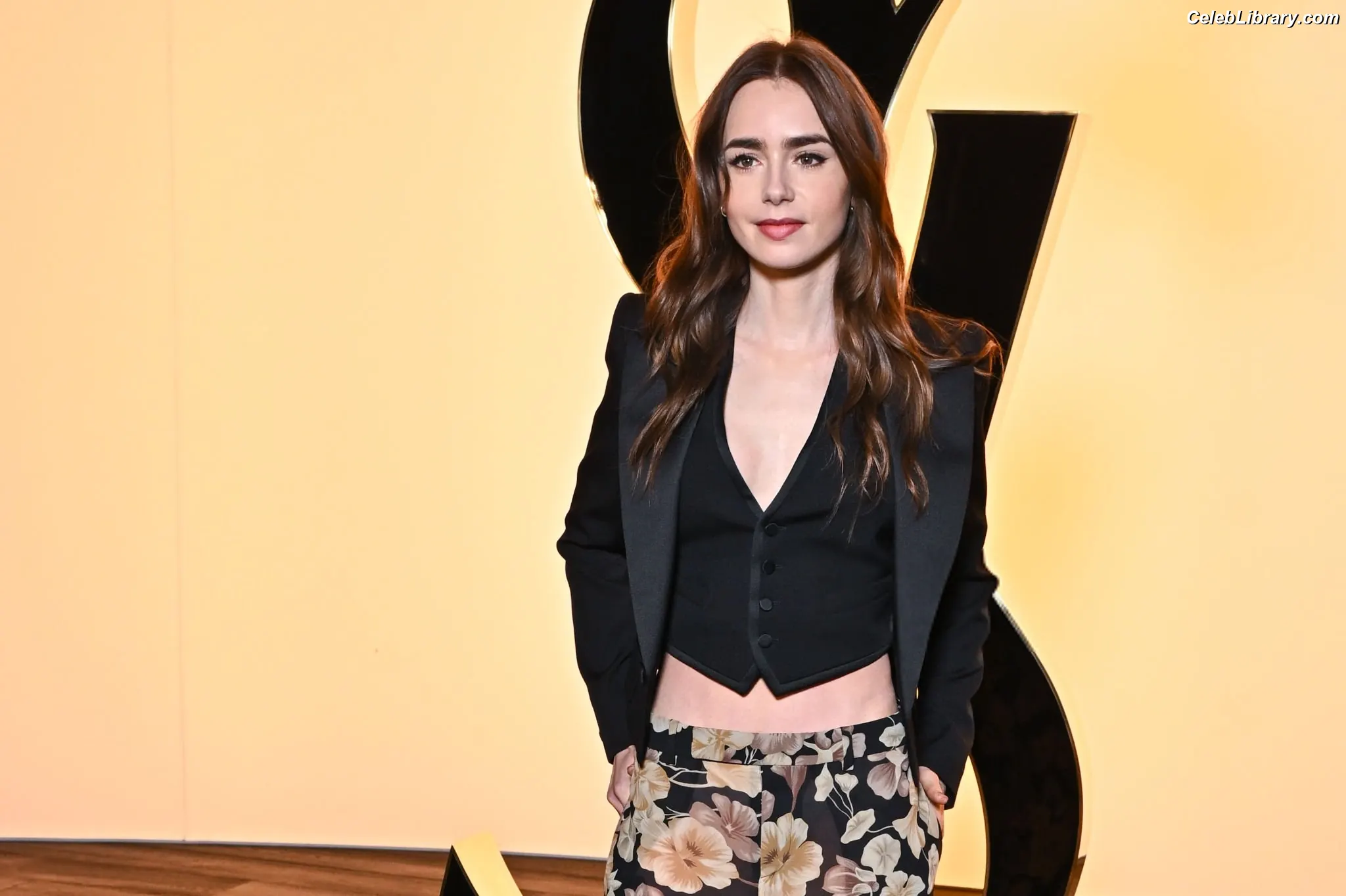 Lily Collins photo 1 of 837