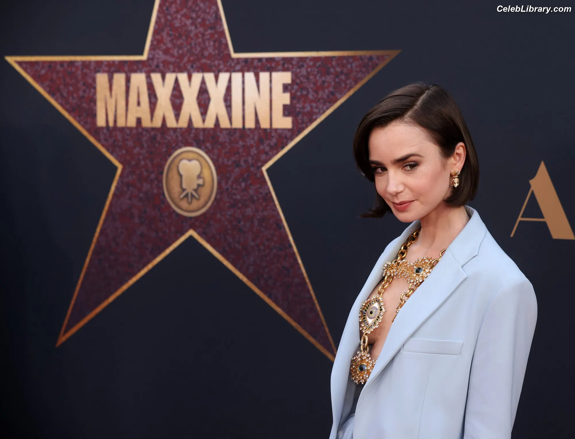 Lily Collins photo 2 of 837