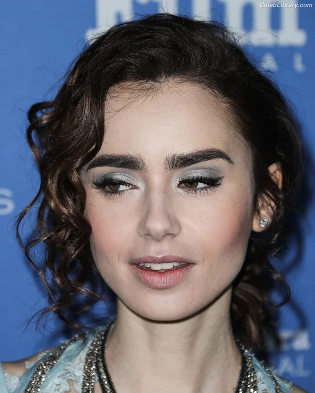 Lily Collins photo 14 of 838