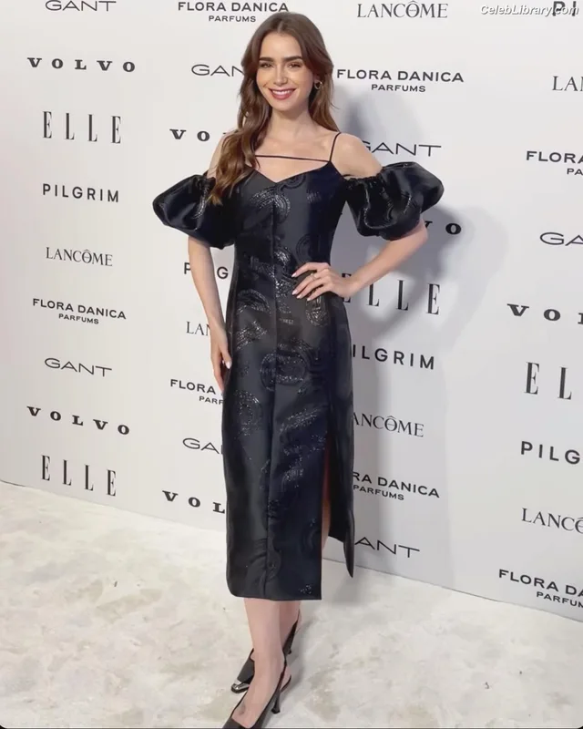 Lily Collins photo 9 of 838