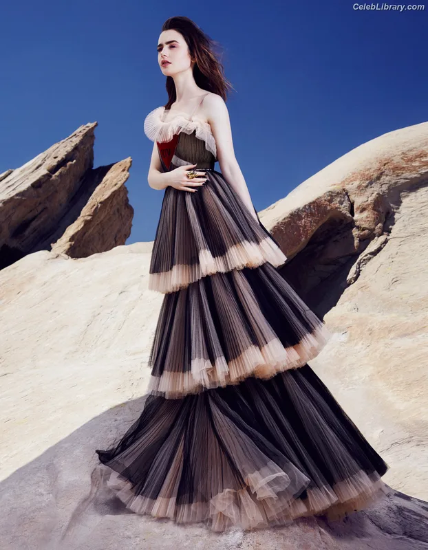 Lily Collins photo 21 of 838