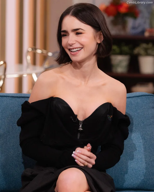Lily Collins photo 6 of 838