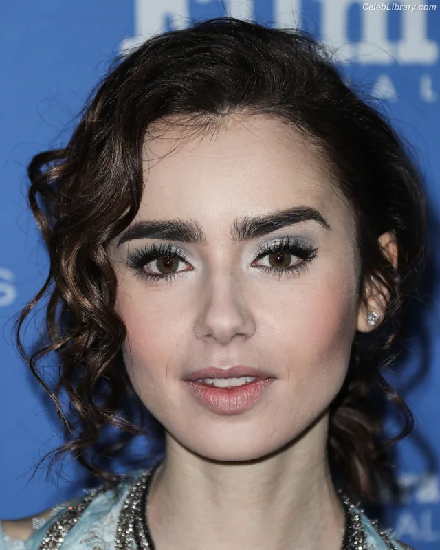 Lily Collins photo 16 of 838