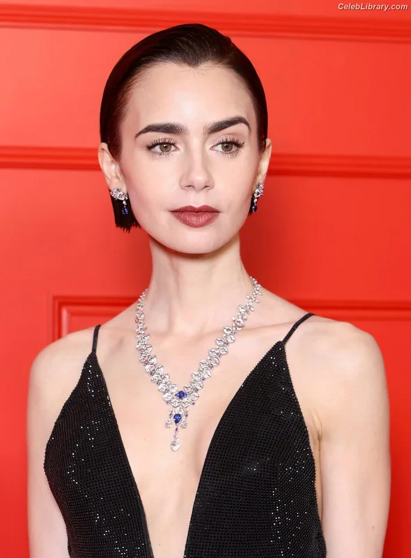 Lily Collins photo 24 of 838