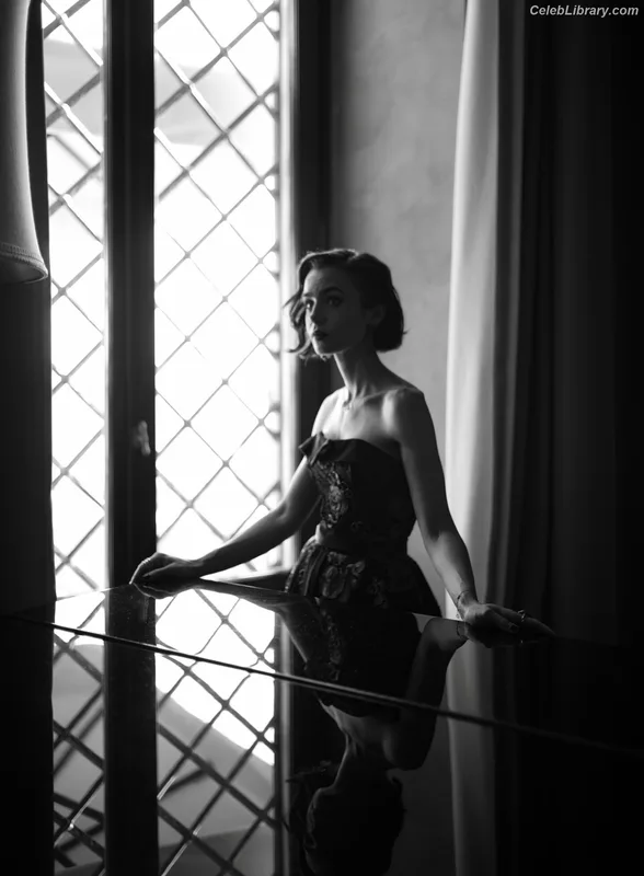 Lily Collins photo 24 of 838