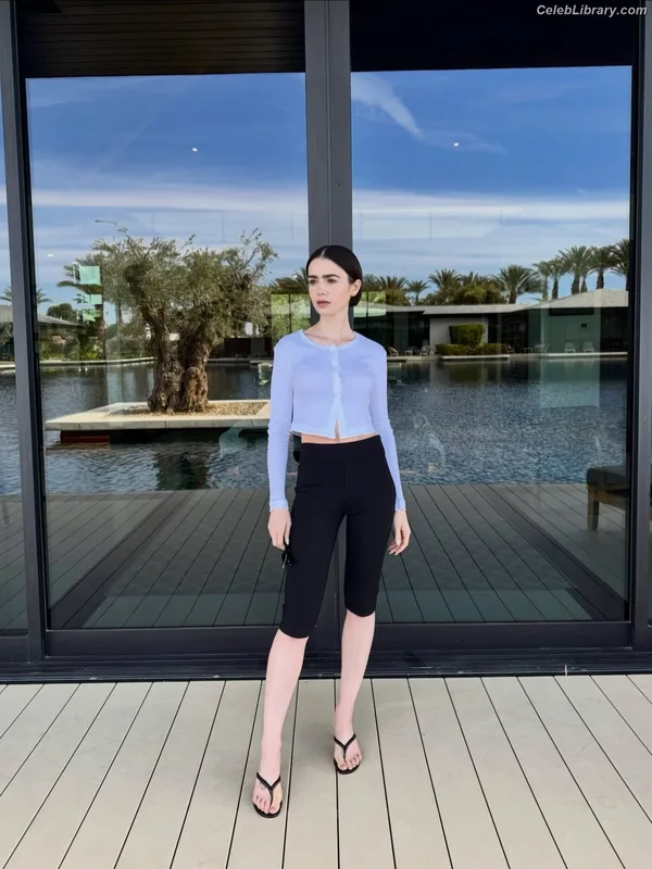 Lily Collins photo 15 of 838