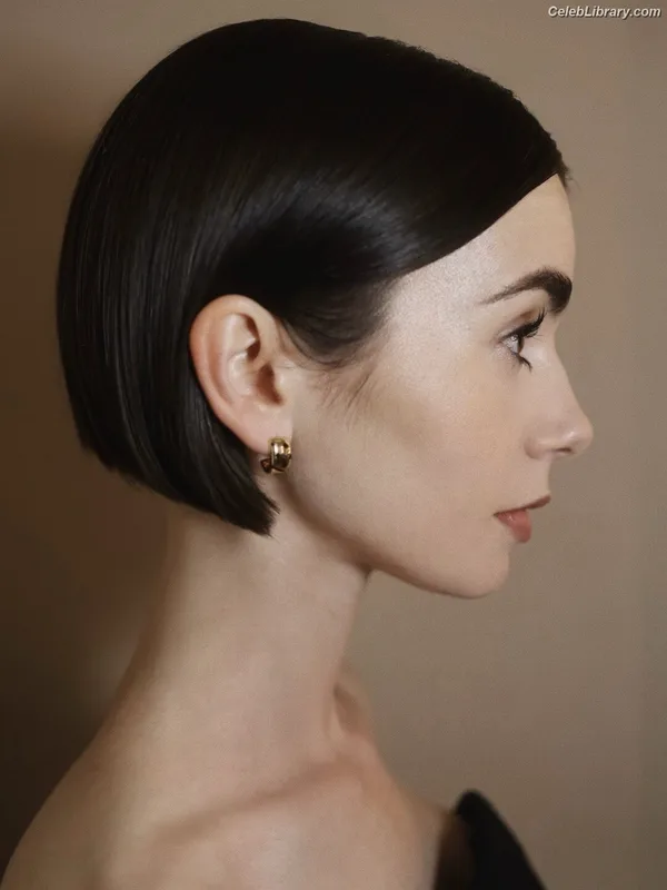 Lily Collins photo 19 of 838