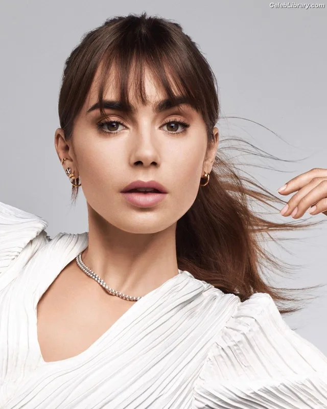 Lily Collins photo 22 of 838
