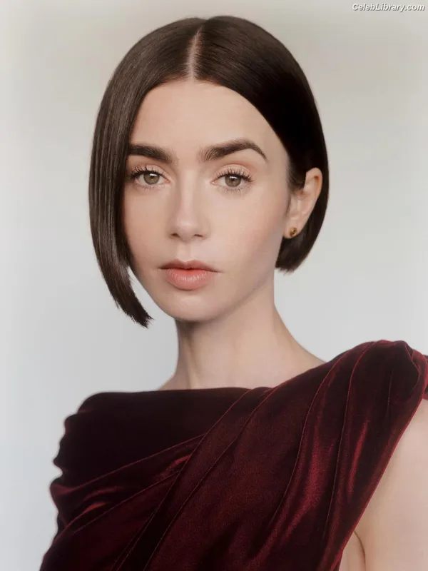 Lily Collins photo 1 of 838