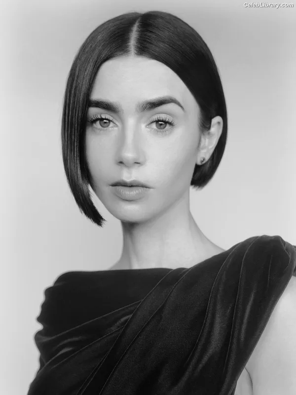 Lily Collins photo 3 of 838