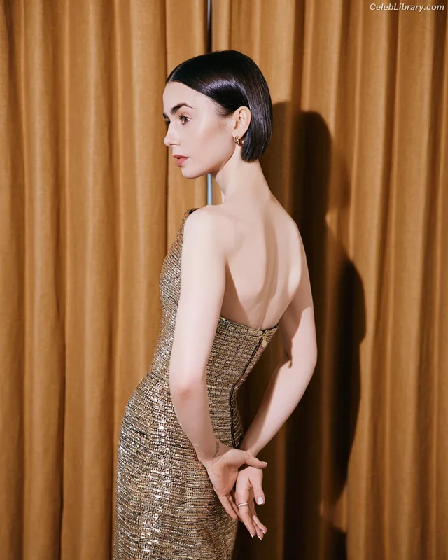 Lily Collins photo 23 of 838