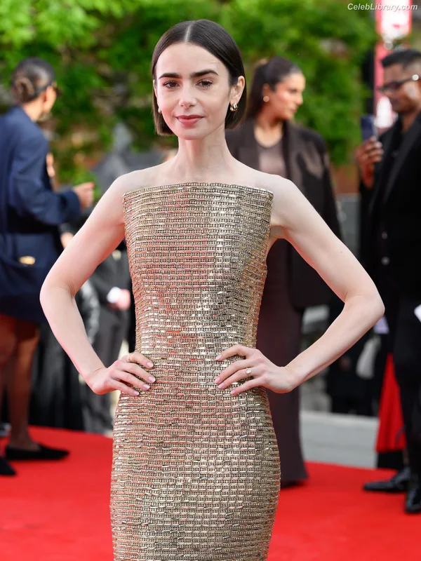 Lily Collins photo 6 of 838