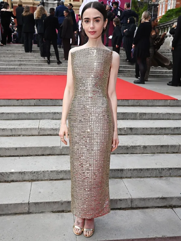 Lily Collins photo 8 of 838
