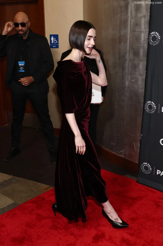 Lily Collins photo 9 of 838