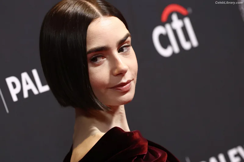 Lily Collins photo 11 of 838