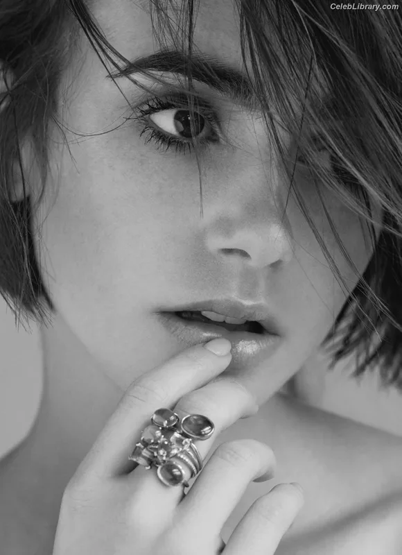 Lily Collins photo 20 of 838