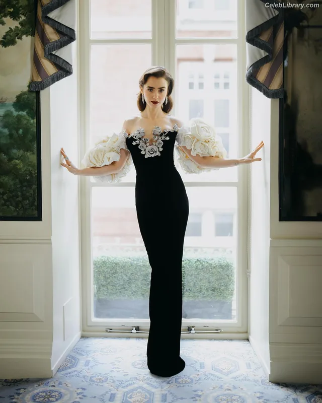 Lily Collins photo 15 of 838