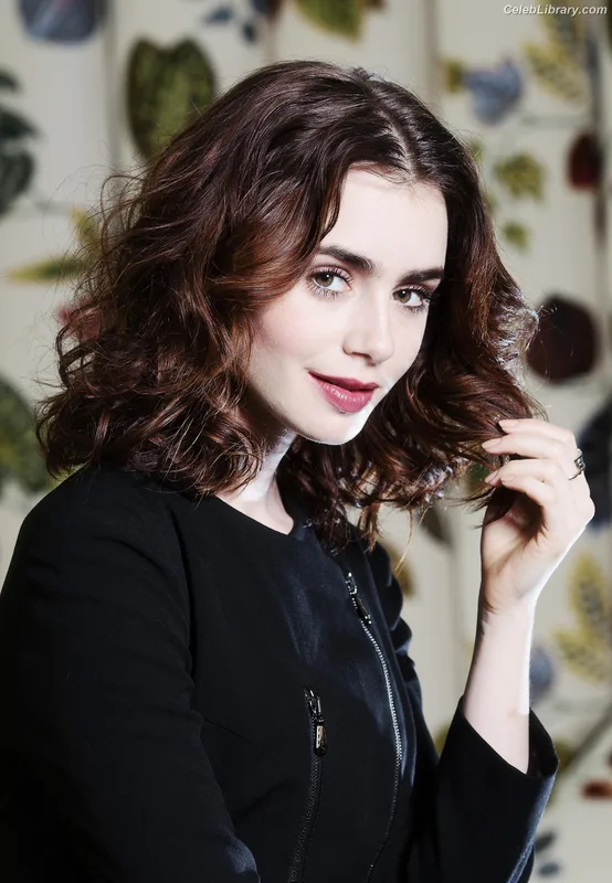 Lily Collins photo 8 of 838