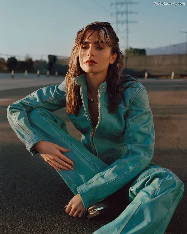 Lily Collins photo 18 of 838