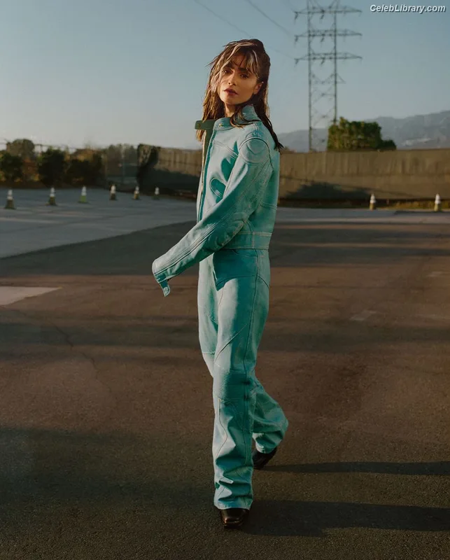 Lily Collins photo 19 of 838