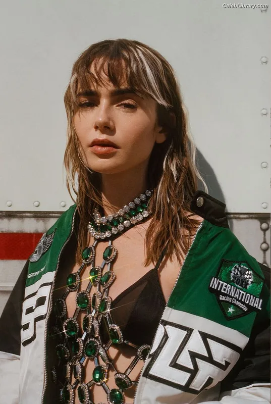 Lily Collins photo 23 of 838