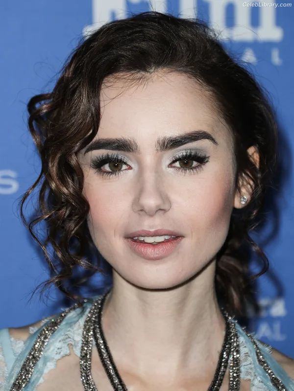 Lily Collins photo 9 of 838