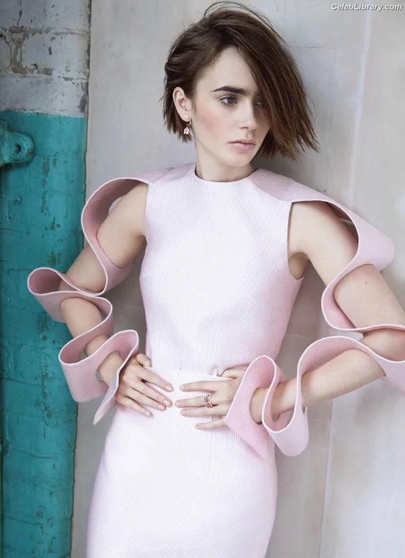 Lily Collins photo 10 of 838