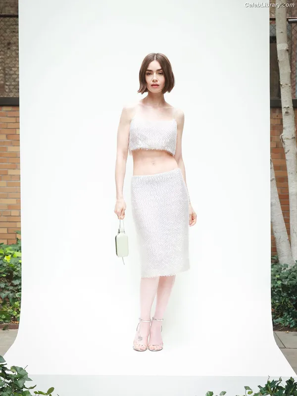Lily Collins photo 20 of 838