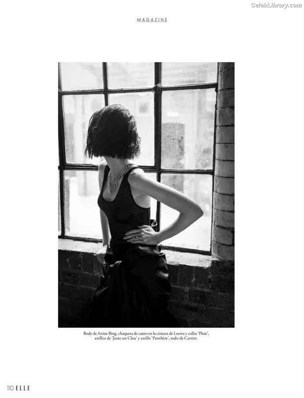 Lily Collins photo 20 of 838