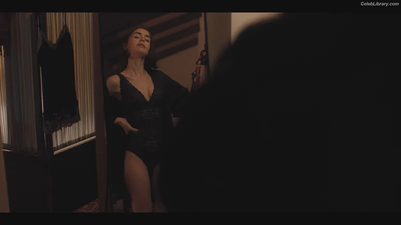 Lily Collins photo 3 of 838