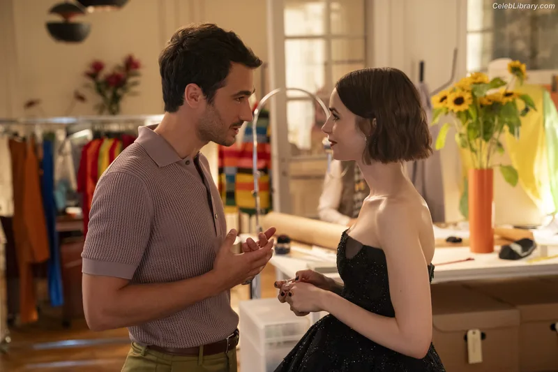 Lily Collins photo 8 of 838