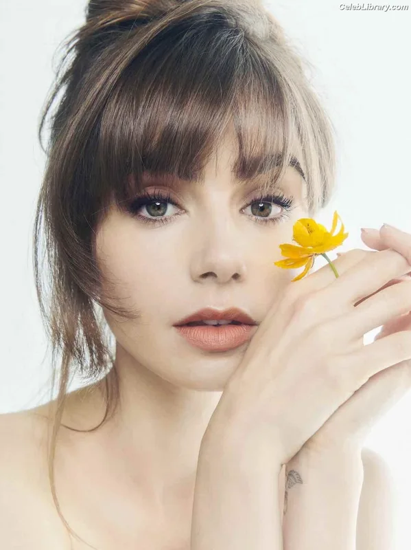 Lily Collins photo 2 of 838