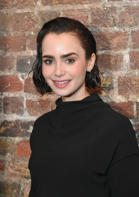 Lily Collins photo 19 of 838