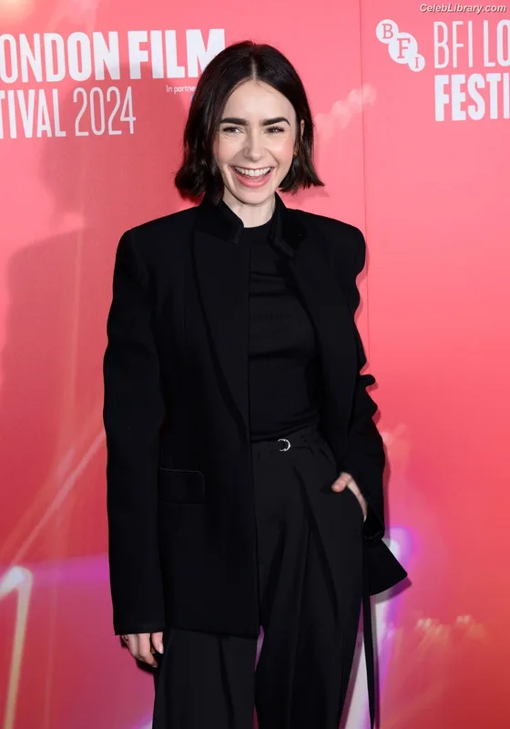 Lily Collins photo 7 of 838