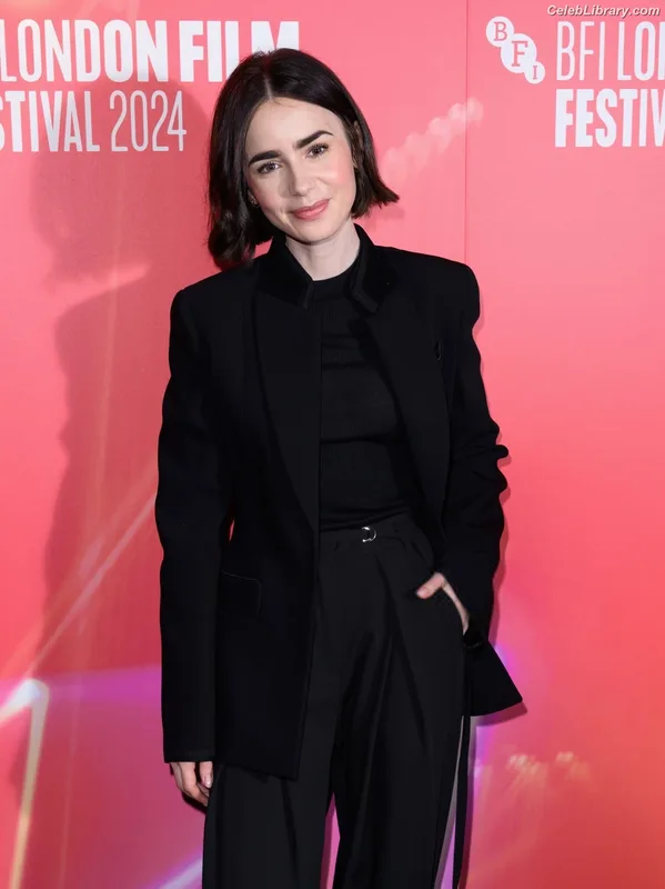Lily Collins photo 11 of 838