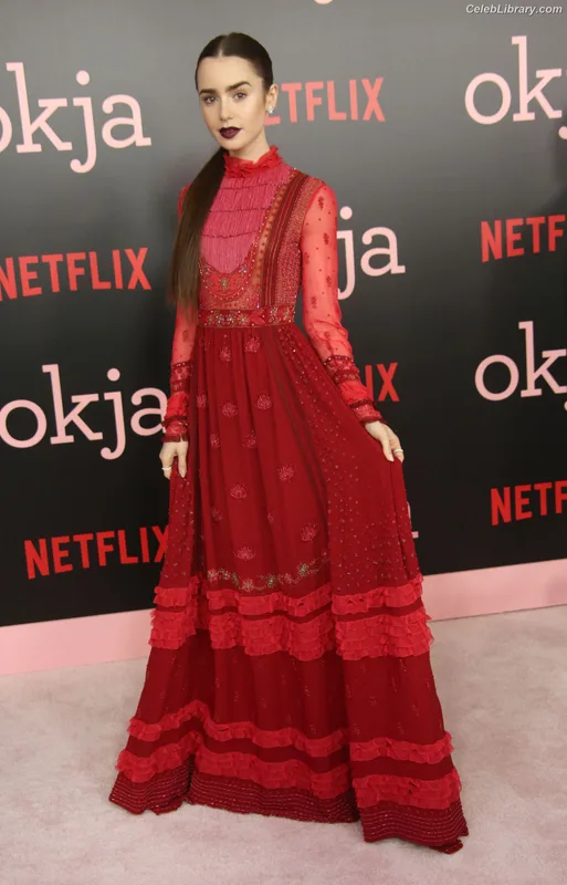 Lily Collins photo 21 of 838