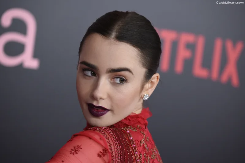 Lily Collins photo 23 of 838